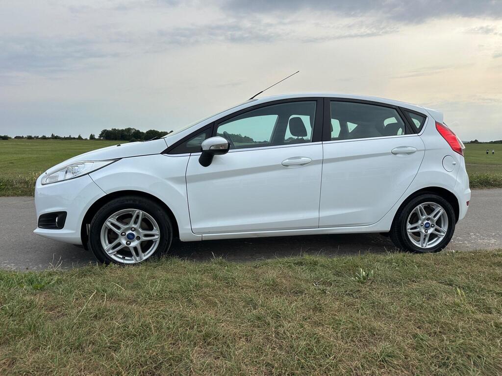 Ford Fiesta 1.25 Zetec Euro 5 5dr