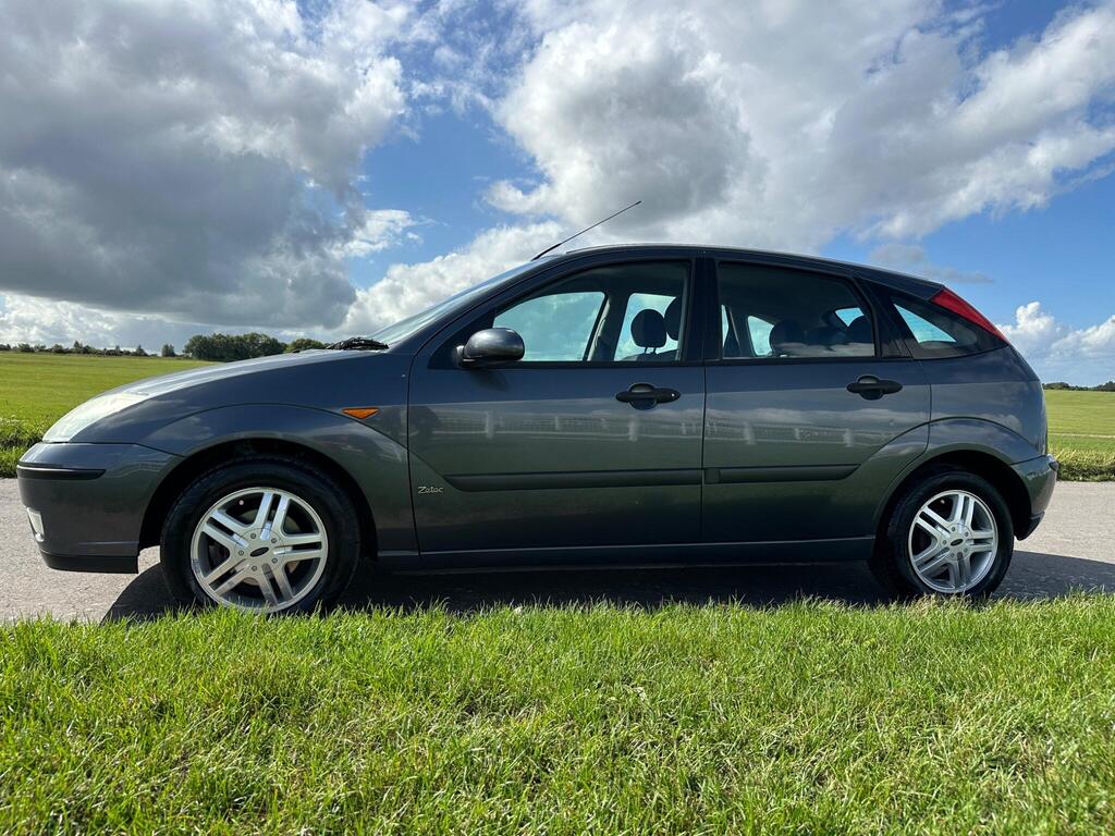 Ford Focus 1.6i 16v Zetec 5dr