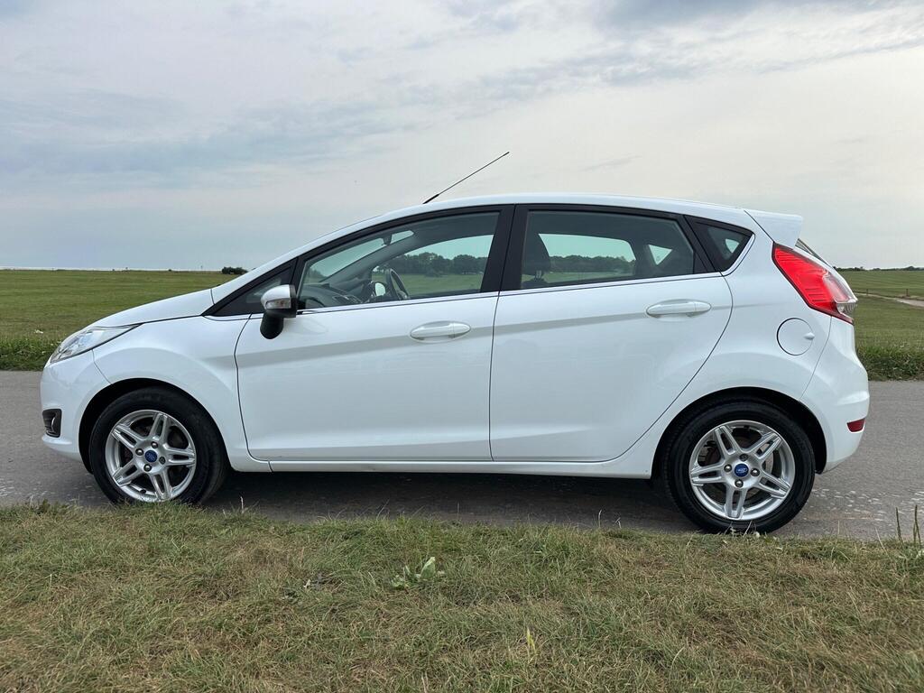 Ford Fiesta 1.25 Zetec Euro 5 5dr