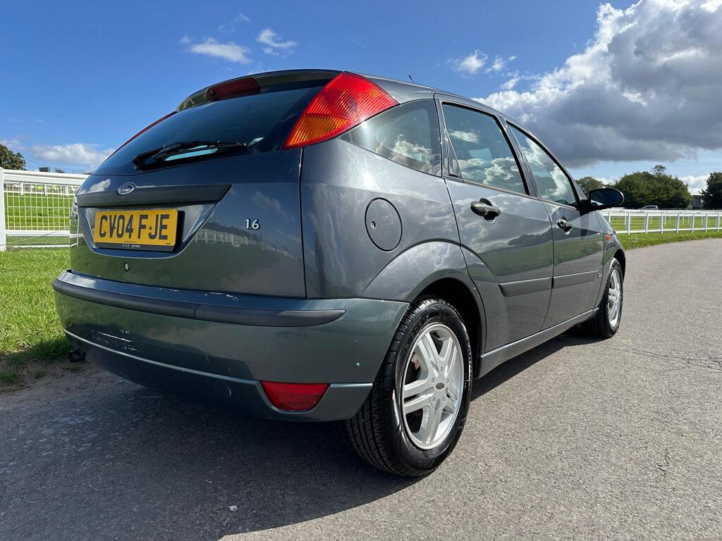 Ford Focus 1.6i 16v Zetec 5dr