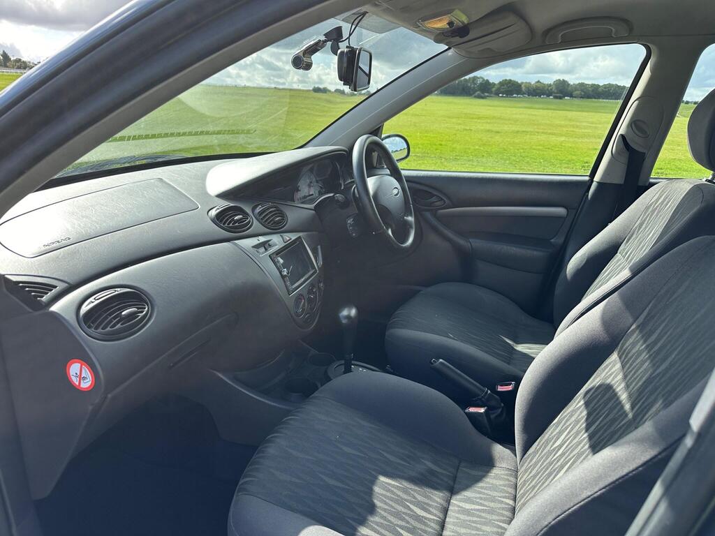Ford Focus 1.6i 16v Zetec 5dr