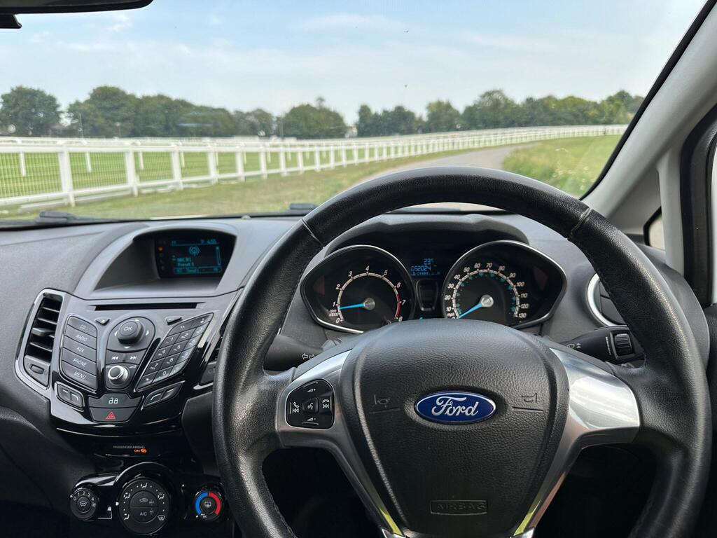 Ford Fiesta 1.25 Zetec Euro 5 5dr