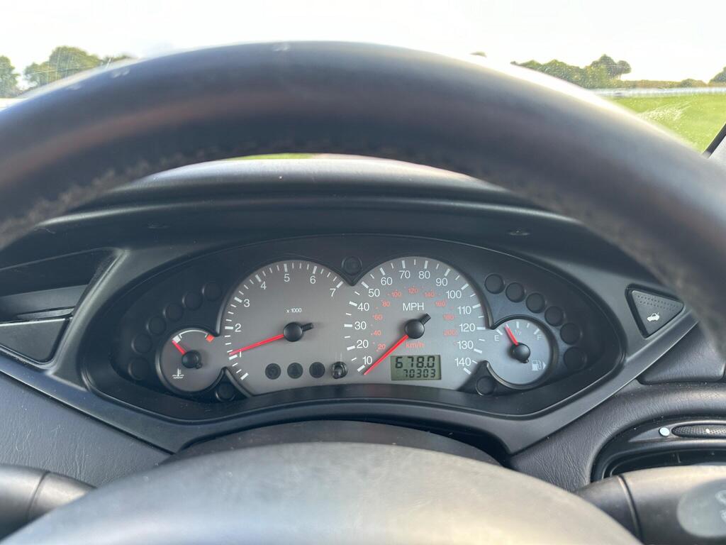 Ford Focus 1.6i 16v Zetec 5dr