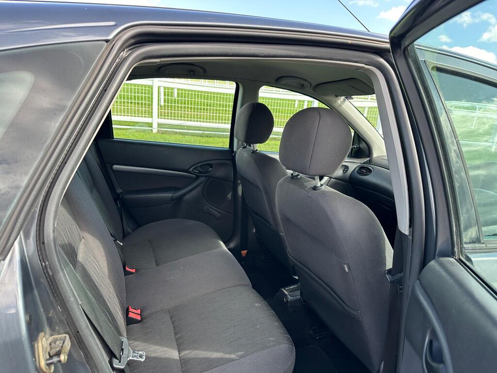 Ford Focus 1.6i 16v Zetec 5dr