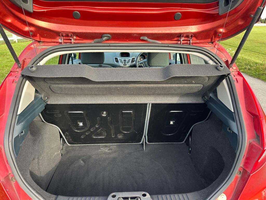 Ford Fiesta 1.4 Style + 5dr Auto