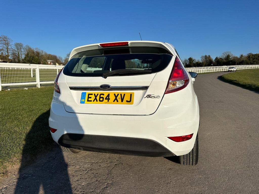 Ford Fiesta 1.25 Zetec Hatchback 2015 (64)