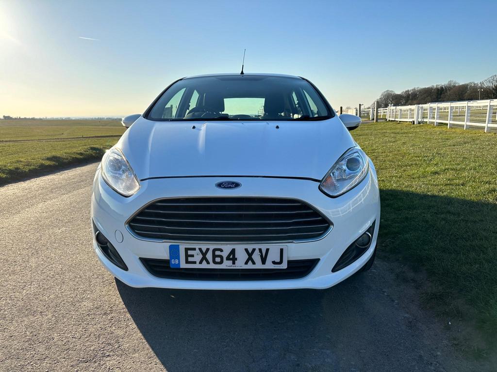 Ford Fiesta 1.25 Zetec Hatchback 2015 (64)