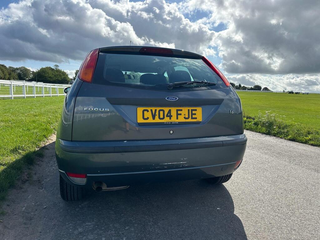 Ford Focus 1.6i 16v Zetec 5dr