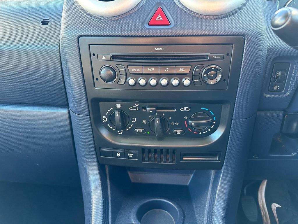 Peugeot 1007 SE 1.4